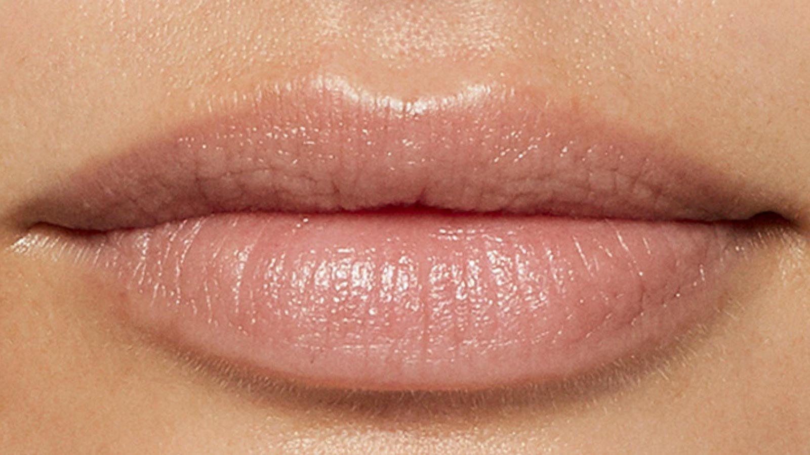 Antes y después brillo labial hidratante Lifter Gloss Maybelline