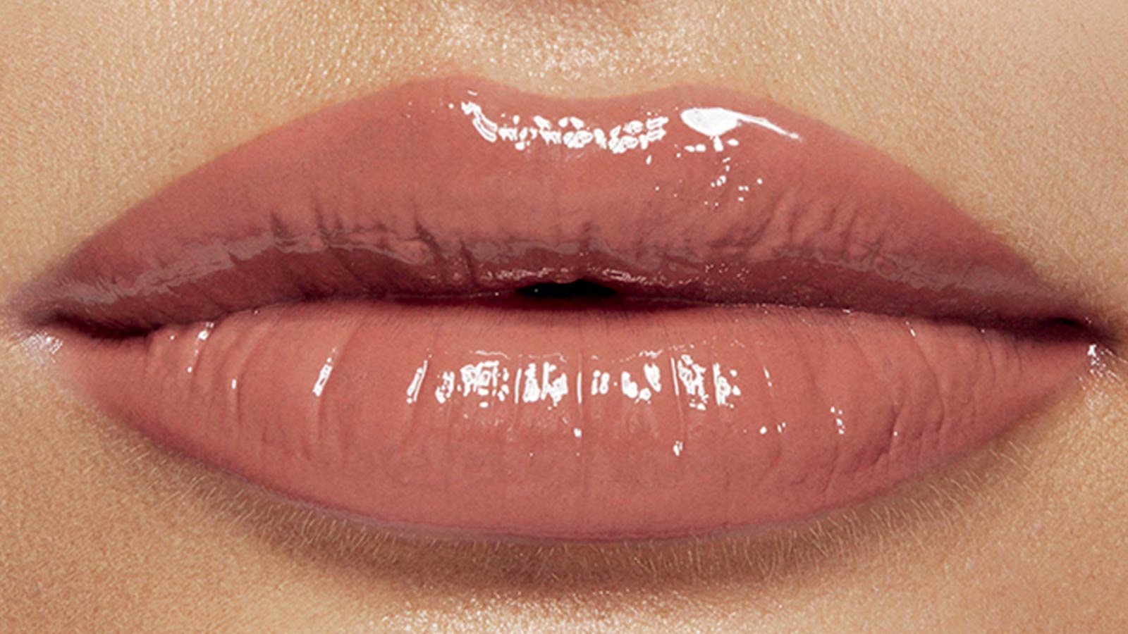Antes y después brillo labial hidratante Lifter Gloss Maybelline